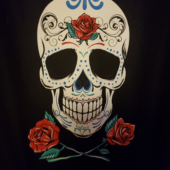 Womens skull tshirt - Picture 4 of 4